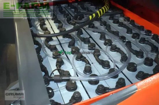 Elevadora - Linde - e 30/600 h 1252