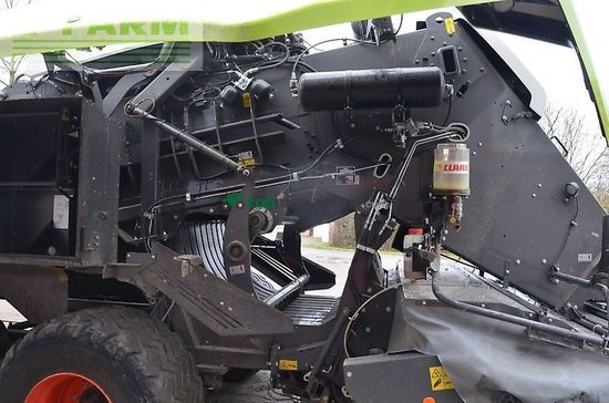 Empacadora gigant - Claas - quadrant 5300 evolution fc + vorbauhäcksler