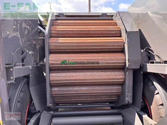 Empacadora gigant - Claas - rollant 454 uniwrap