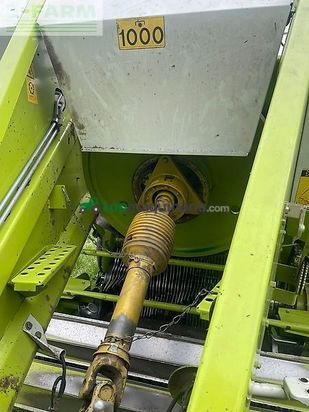 Empacadora gigant - Claas - quadrant 2200 rc