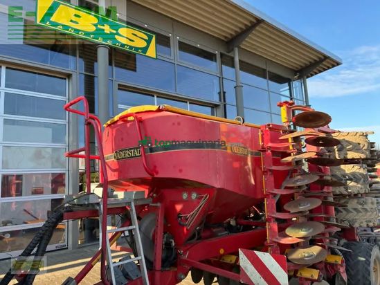 Sembradora - Väderstad - spirit st 600s