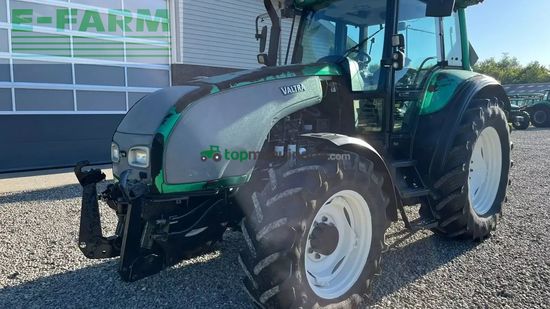 Tractor agrícola - Valtra - t130 med 3.5ton frontlift