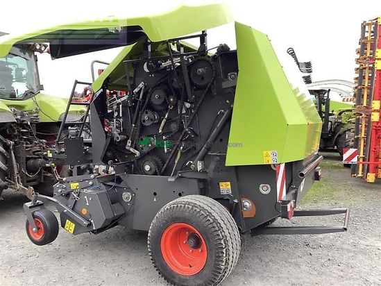 Empacadora gigant - Claas - presse rollant 520 rc