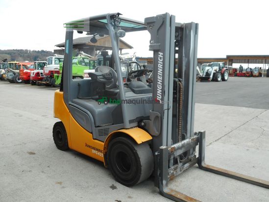 Elevadora - Jungheinrich - dfg425s triplex 4,4m + ss + 4. kreis