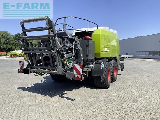 Empacadora gigant - Claas - quadrant 5200 fc tandem