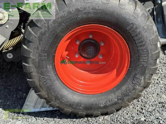 Empacadora gigant - Claas - variant 585 pro