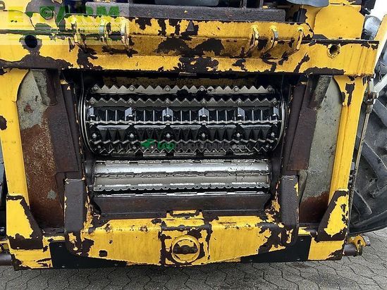 Cosechadora de Cereal - New Holland - fr 600