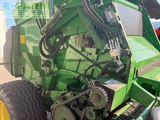 Empacadora gigant - John Deere - v 451 m