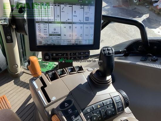 Tractor agrícola - John Deere - 6215r tractor (st24210)