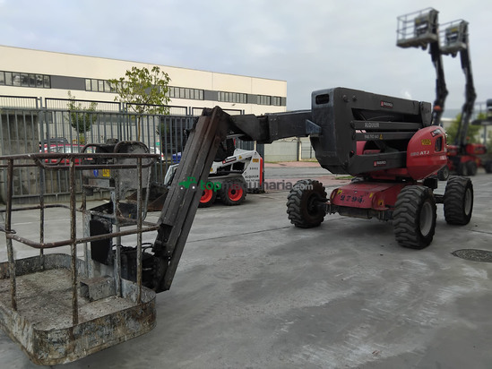 Brazo MANITOU 180ATJ