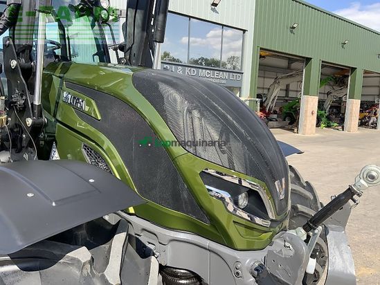 Tractor agrícola - Valtra - t175 versu telehandler (st24299) Versu