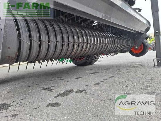 Empacadora gigant - Claas - variant 380 rc