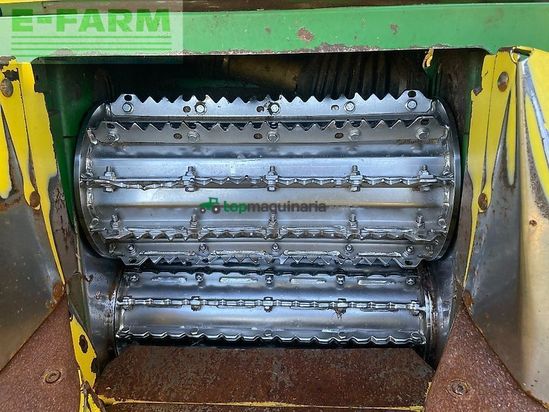 Cosechadora de Cereal - John Deere - 8300