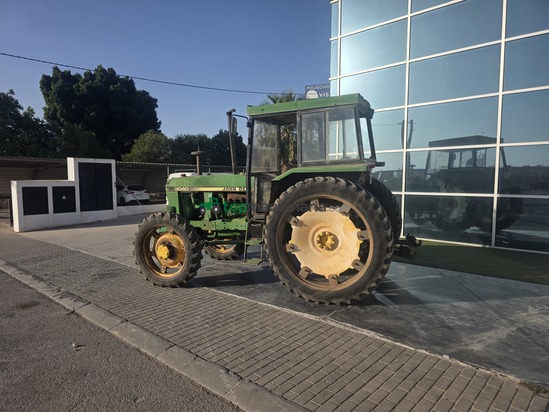 Tractor agrícola - John Deere - 3040