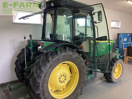 Tractor agrícola - John Deere - 5515F