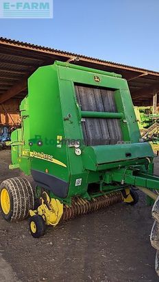 Empacadora gigant - John Deere - 592