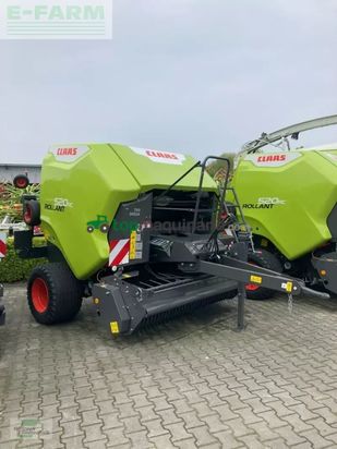 Empacadora gigant - Claas - rollant 520 rc
