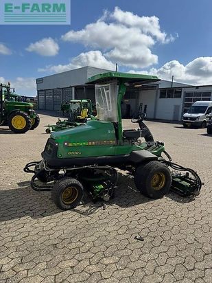 Cosechadora de Cereal - John Deere - 8700 a