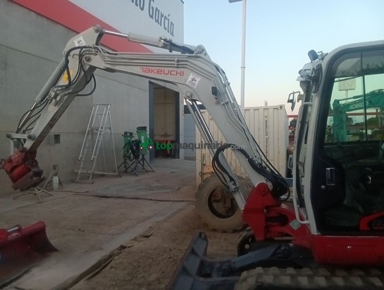 Miniexcavadora - TB260