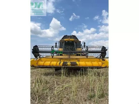 Cosechadora de Cereal - New Holland - cx5090