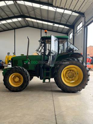 Tractor agrícola - JOHN DEERE