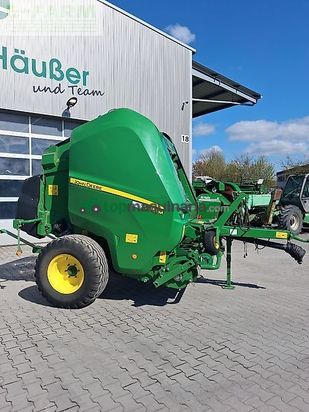 Empacadora gigant - John Deere - v 451 m
