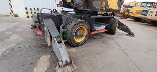 Excavadora VOLVO EW240E