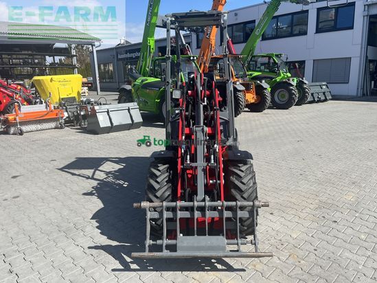 Minicargadora - Weidemann - 1160 mit klappdach unter 2,0m, euro aufnahme