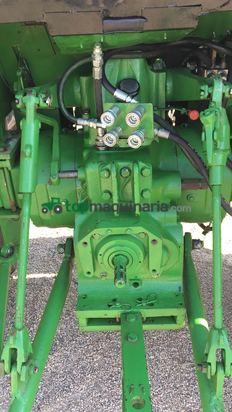 Tractor agrícola - John Deere - 3140 con pala.