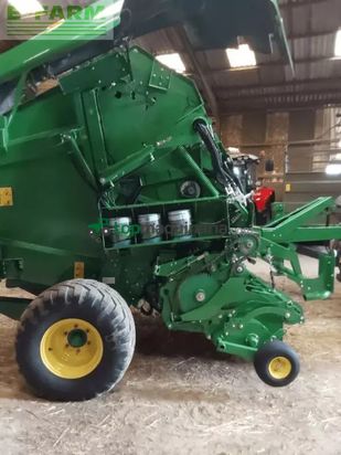 Empacadora gigant - John Deere - v 451 m