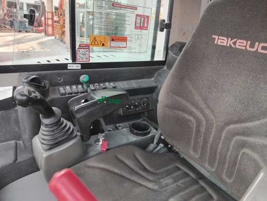 Miniexcavadora TAKEUCHI TB290