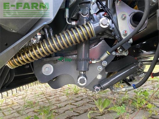 Empacadora gigant - Claas - variant 560 rc pro - neu