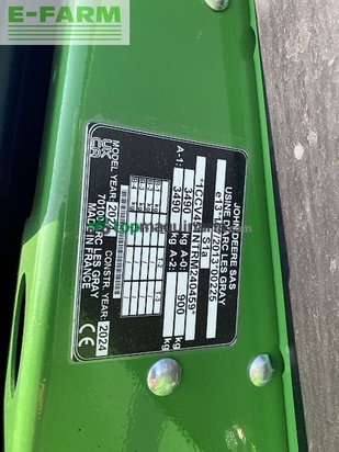 Empacadora gigant - John Deere - v451 m