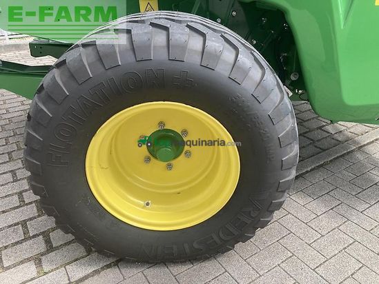 Empacadora gigant - John Deere - v461m