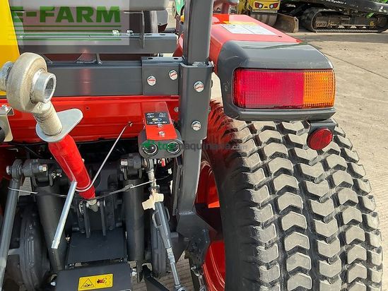 Tractor agrícola - Kubota - l1-552 tractor (st25925)