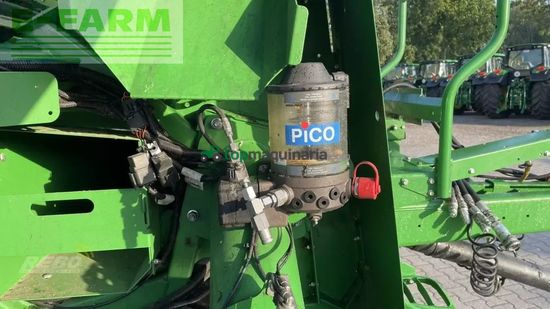 Empacadora gigant - John Deere - c441r