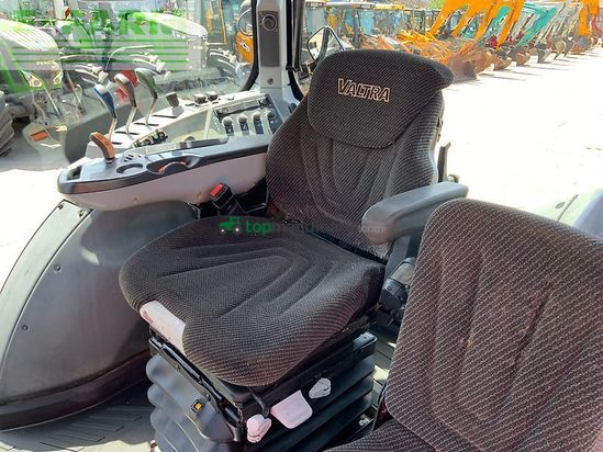 Tractor agrícola - Valtra - t154 hi tech tractor (st26619)