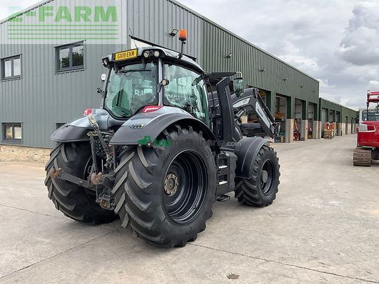 Tractor agrícola - Valtra - t254 versu unlimited tractor (st27246)