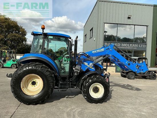 Tractor agrícola - New Holland - t4.95 tractor (st24547)