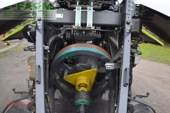 Empacadora gigant - Claas - quadrant 5300 evolution fc tan