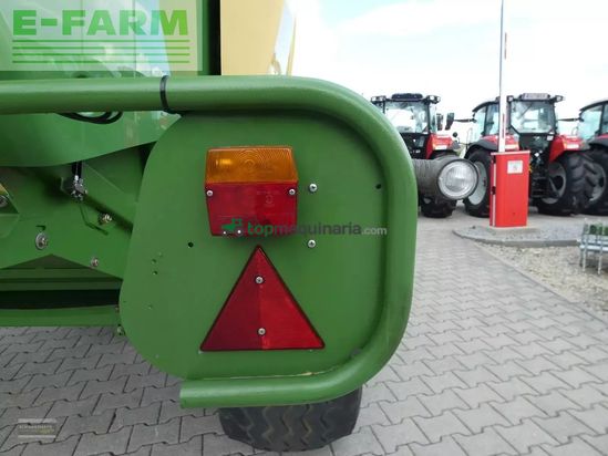 Empacadora gigant - Krone - comprima v 150 xc x-