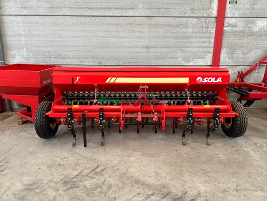 Sembradora SOLA modelo TRISEM 194-35.