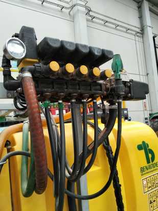 Pulverizador suspendido - THB-1200 L