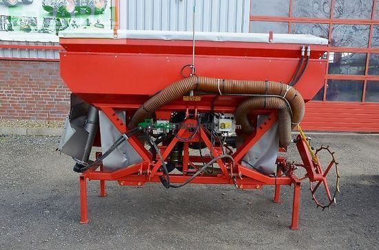 Esparcidor - Kverneland - fronttank df-2