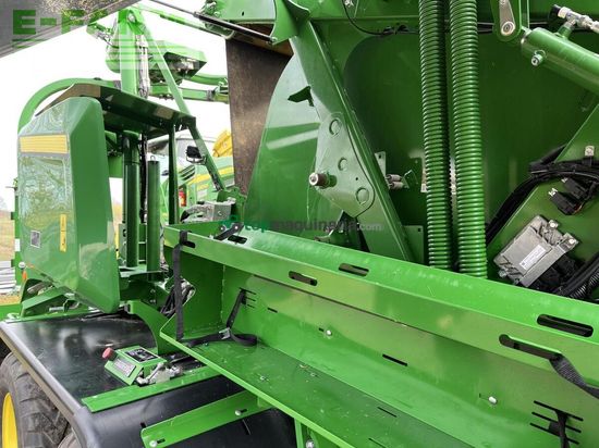 Empacadora gigant - John Deere - c461r