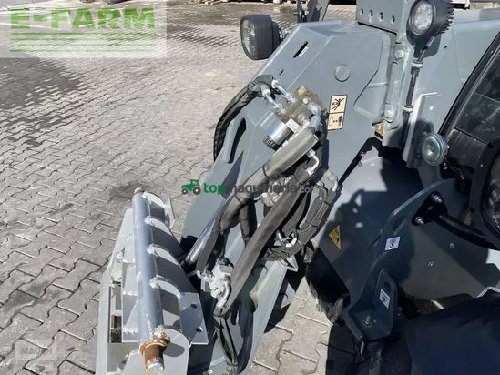 Telescopica - Giant - tendo 5048 mit weidemann aufnahme