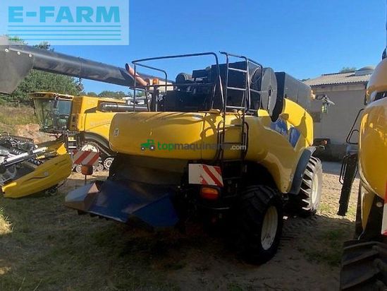 Cosechadora de Cereal - New Holland - cr 980
