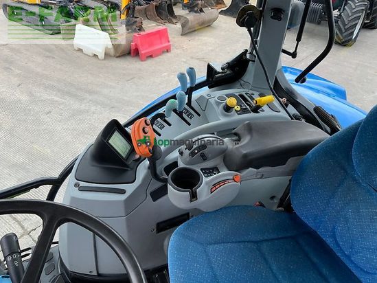 Tractor agrícola - New Holland - t6080 tractor (st27630)