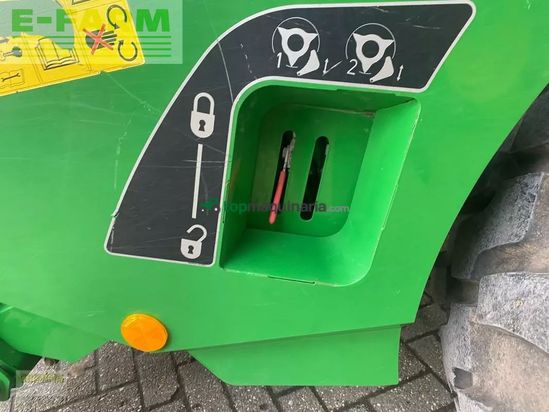 Empacadora gigant - John Deere - 990