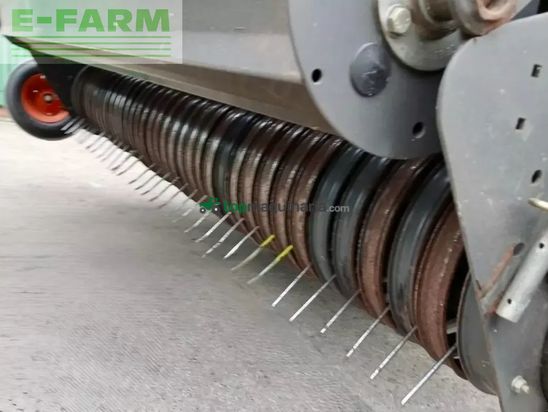 Empacadora gigant - Claas - quadrant 3400 rc